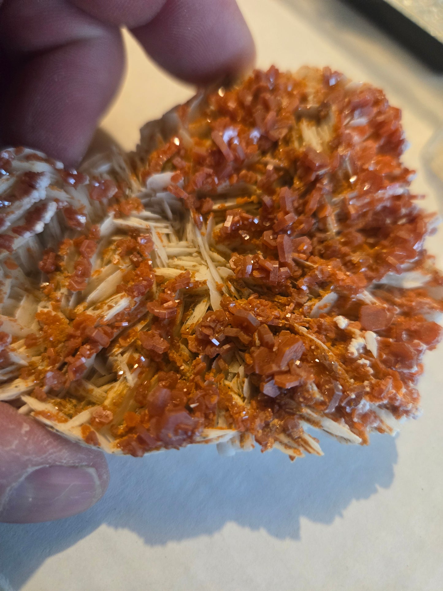 Vanadinite on Barite