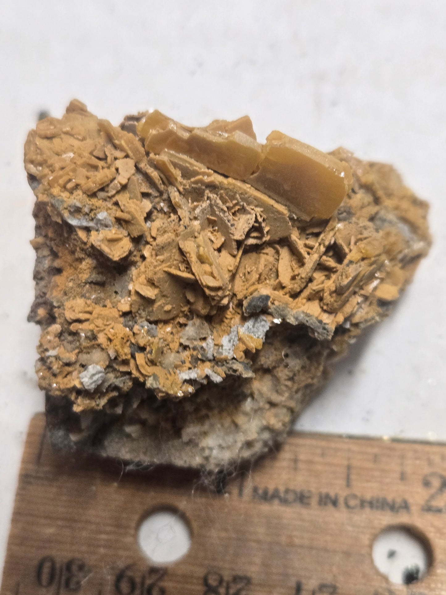 Wulfenite