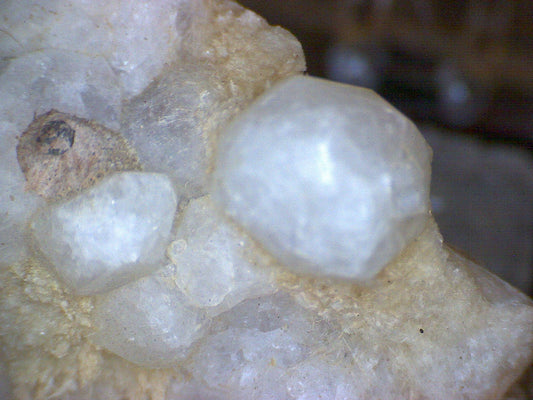 Analcime crystal