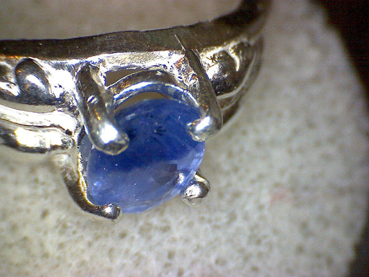 Blue Sapphire Leaf Ring