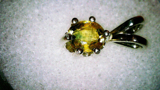 Australian Yellow Sapphire Pendant