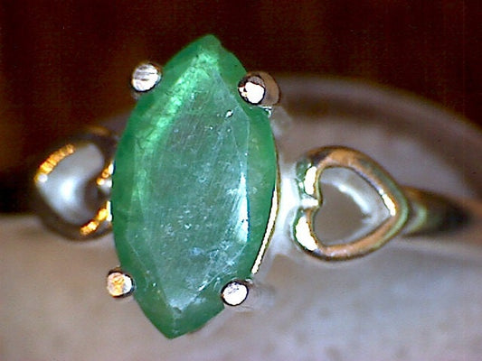 Colombian Emerald Heart Ring