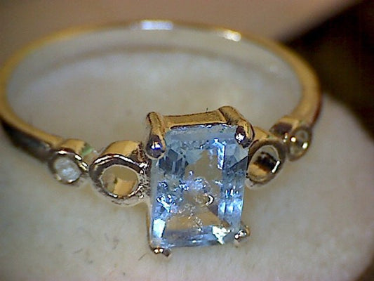 Aquamarine Loop Shank Ring