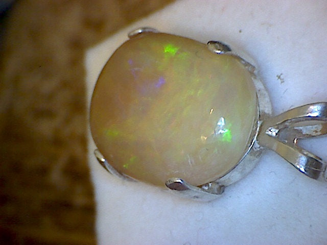 Welo Opal Pendant